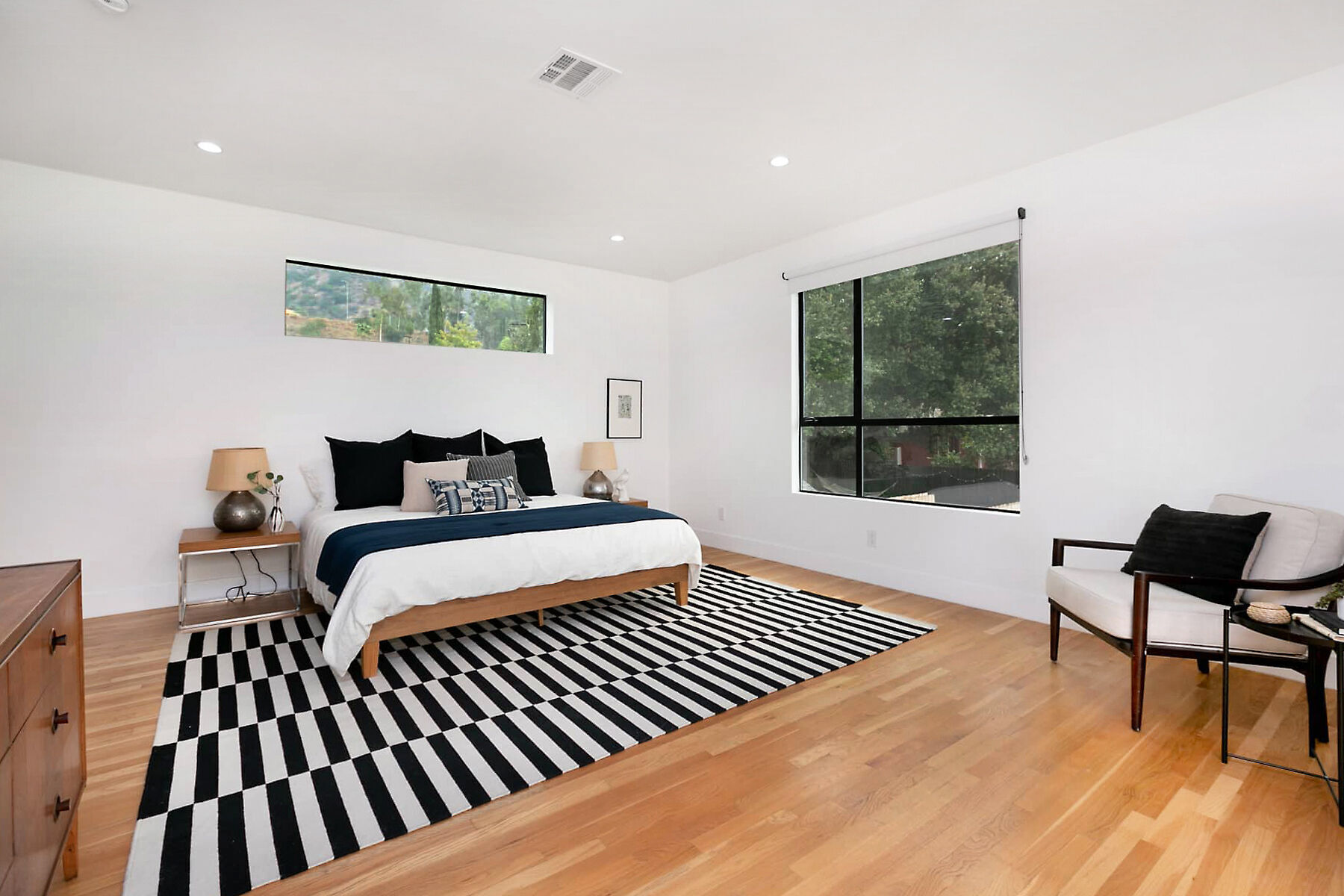 Elegant Modern in Eagle Rock image 2